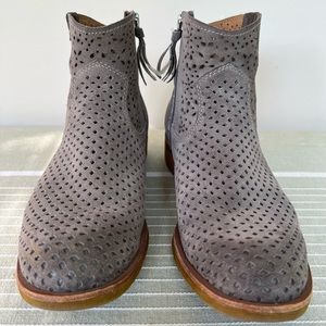 Sofft Gray suede booties size 7
